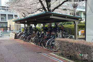 駐輪場（屋根あり）