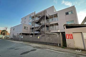 ライオンズマンション川口根岸台の外観（北西側から）