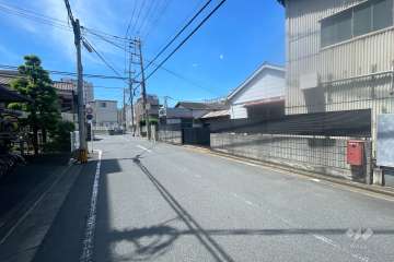 敷地南側の前面道路　