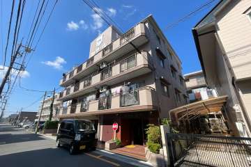 セザール西川口の外観（南東側から）