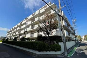 ジェム川口芝公園の外観（南東側から）