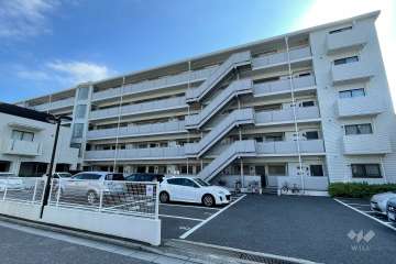 ジェム川口芝公園の外観（北西側から）