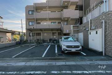 敷地内駐車場（屋外平面式）