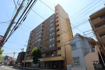 川口マンションの外観（北側から）