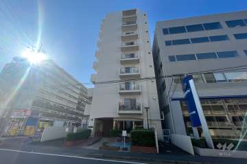 川口栄町グレースマンションの外観（北西側から）