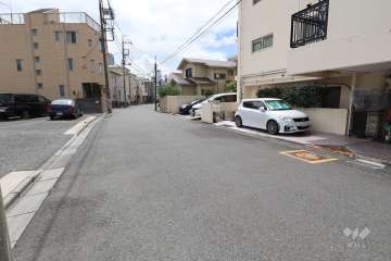 敷地東側の前面道路　