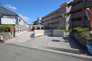 駐車場の出入口