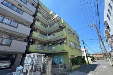 メゾン西川口の外観（東側から）　