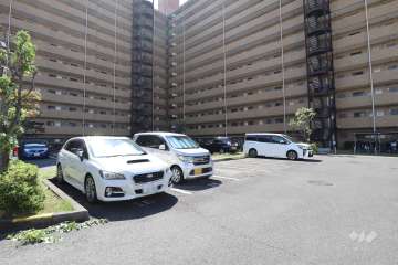 敷地内駐車場（屋外平面式）