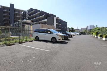 敷地内駐車場（屋外平面式）　