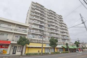 西川口高層ビルの外観（南西側から）