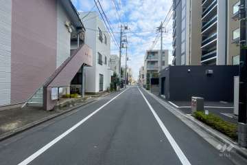 敷地北側の前面道路　