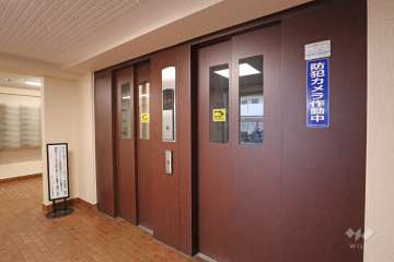 共用のエレベーター