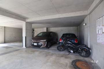 敷地内駐車場（屋内平面式）