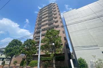 東急ドエルアルス川口5丁目壱番館の外観（南西側から）