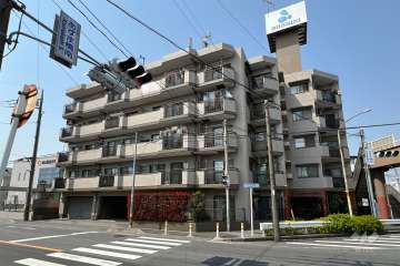 セザール第2川口朝日町の外観（南東側から）