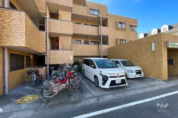 敷地内駐車場（屋外平面式）