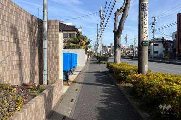 敷地南東側の前面道路