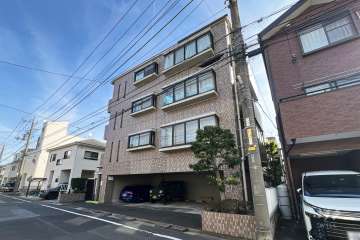 ライオンズマンション東浦和第3の外観（西側から）
