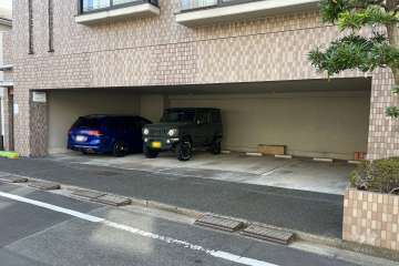 敷地内駐車場（屋内平面式）