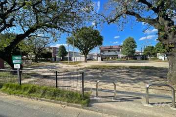 敷地北側にある『上青木北公園』