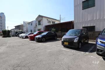 敷地内駐車場（屋外平面式）