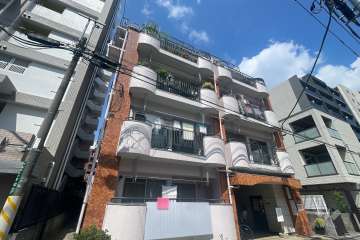 川口並木第３コーポサンキョーの外観（南東側から）
