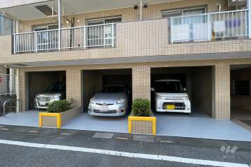 敷地内駐車場（屋内平面式）