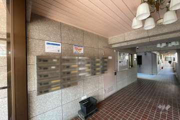 エントランスホール