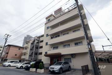 ライオンズマンション川口第5の外観（北西側から）