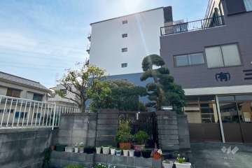 ライオンズマンション草加の外観（北東側から）