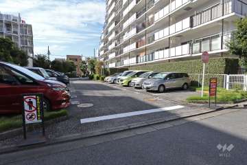 駐車場出入口
