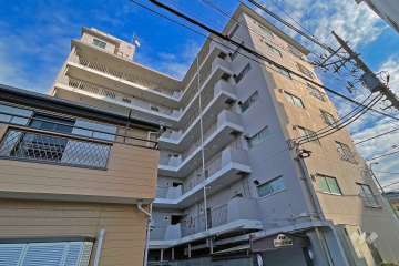 南浦和クイーンコーポＤ棟の外観（北西側から）