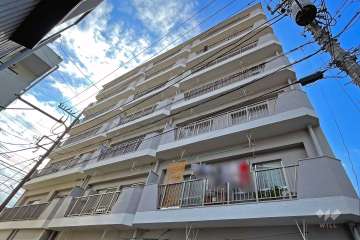 南浦和クイーンコーポＤ棟の外観（北東側から）