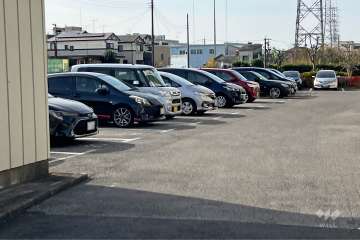 敷地内駐車場（屋外平面式）