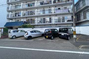 敷地内駐車場（屋外平面式）