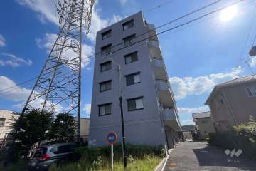 ピュア鳩ヶ谷の外観（北西側から）