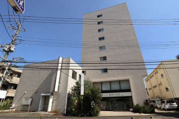 川口並木町ビルの外観（西側から）
