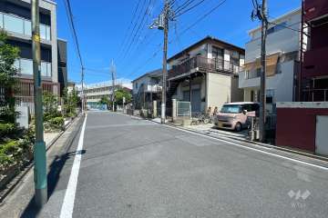 敷地南西側の前面道路