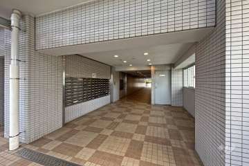 エントランスホール