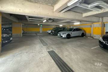 敷地内駐車場（屋内平面式）