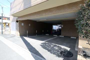 敷地内駐車場（屋内平面式）