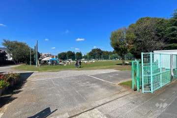 敷地西側に隣接した『前田東公園』