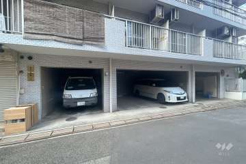 敷地内駐車場（屋外平面式）