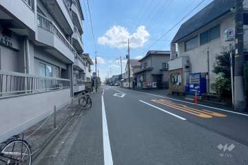 敷地南側の前面道路