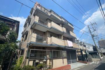 セザール川口の外観（南西側から）