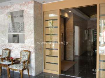 オートロック付きです。