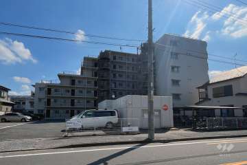 サンハイツ川口の外観（北東側から）