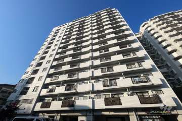 デュアルコート川口イーストビューの外観（東北側から）