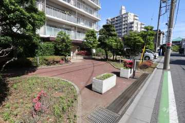 エントランスアプローチ